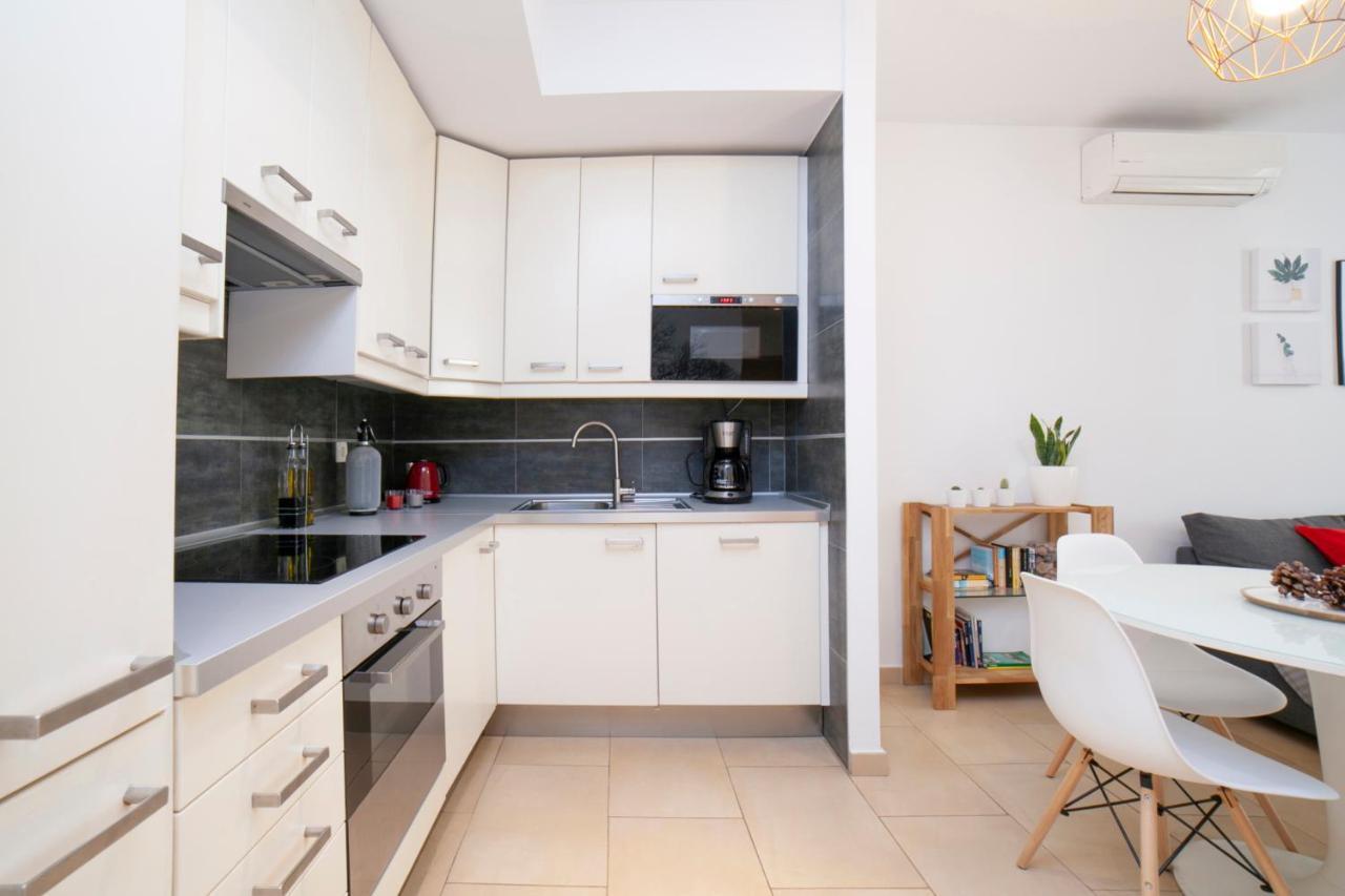 Alohamundi San Julian Apartment Seville Exterior photo